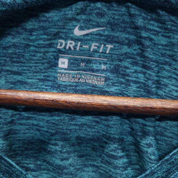 NIKE DRI-FIT Shirt Women’s M Regular Fit V-Neck T-Shirt Athleisure Running - Picture 3 of 8